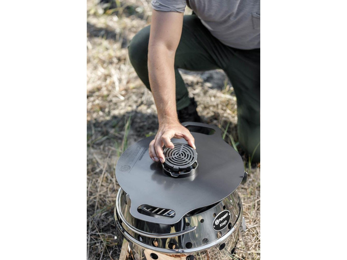 Petromax Einsatz für Atago Grillplatte